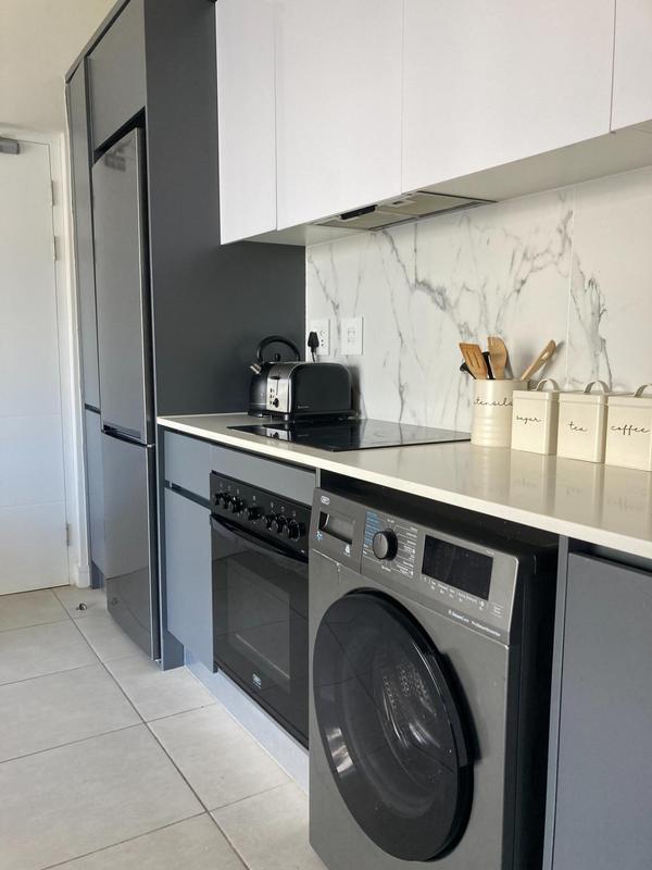 To Let 1 Bedroom Property for Rent in The Huntsman Western Cape